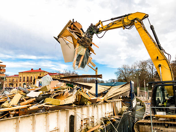Best Construction Debris Removal  in Metzger, OR